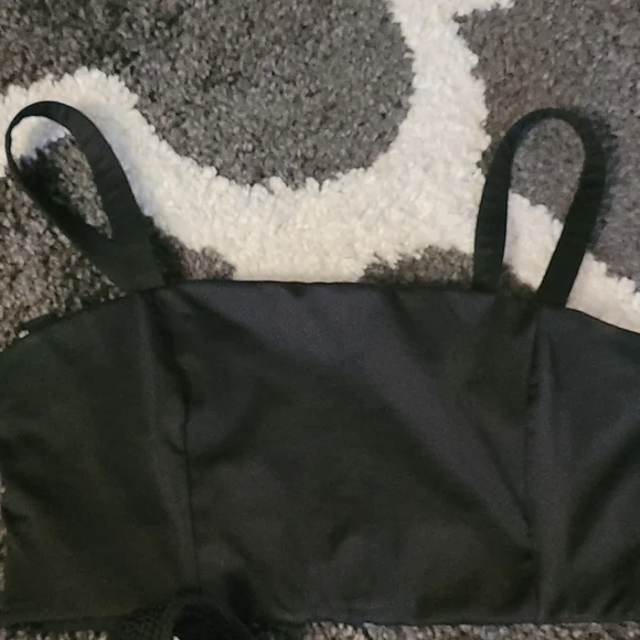 Victoria's Secret sports bra bundle sz xs black two sports bras WL76 - Picture 3 of 4